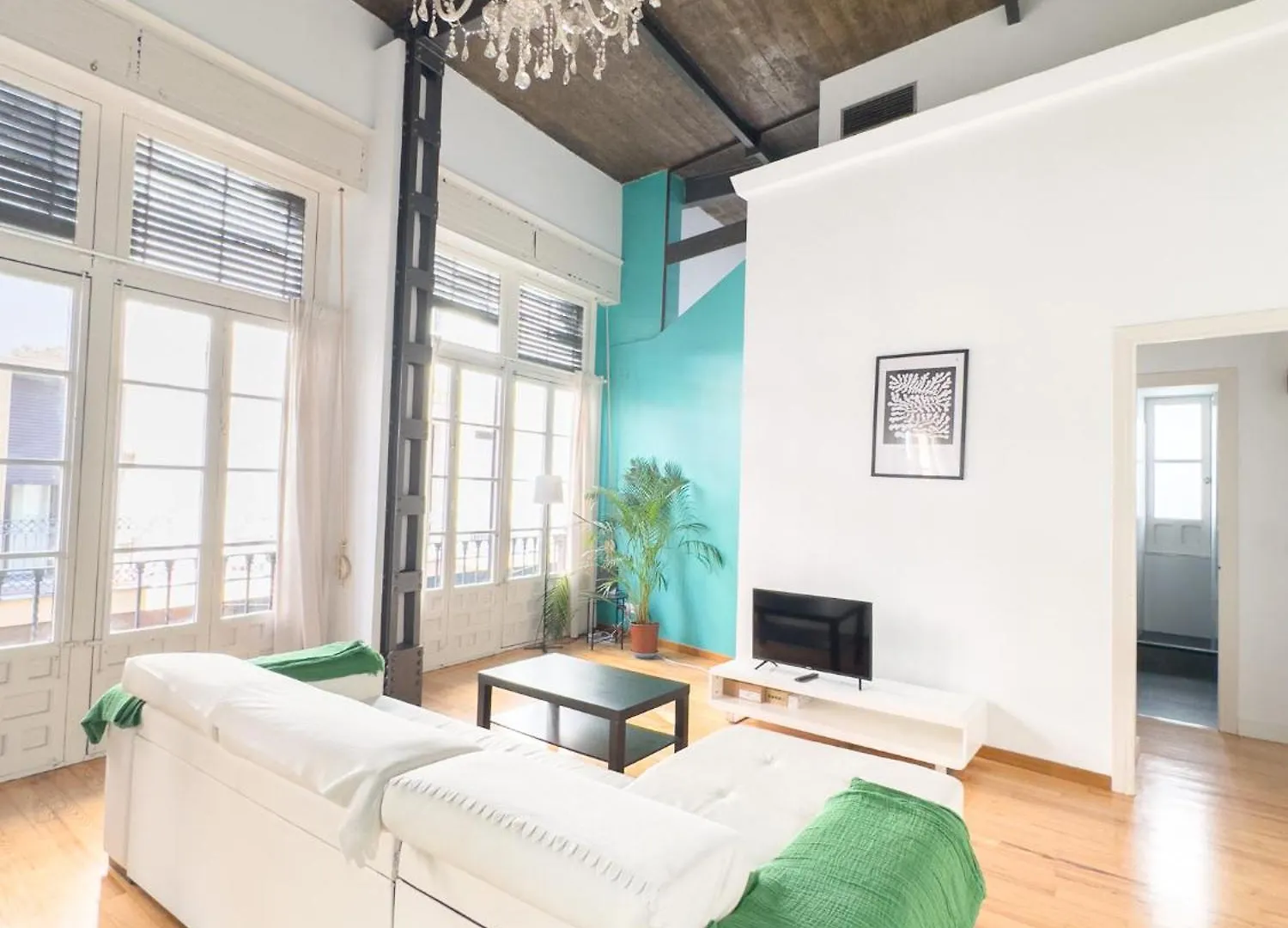 Stylish 1Br Central Apt, Ac, Near Top Sight, Private Parking Opt location